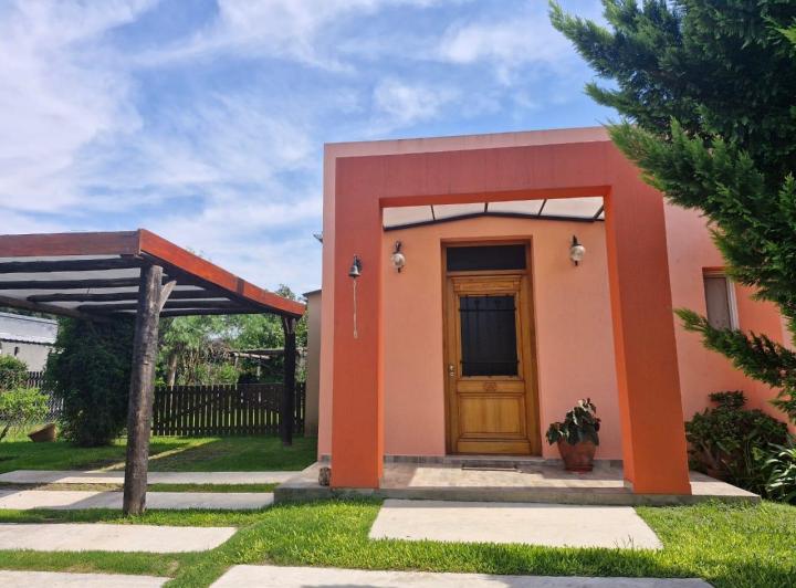 Casa · 99m² · 3 Ambientes · 3 Cocheras