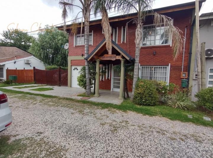 Casa · 162m² · 5 Ambientes · 1 Cochera