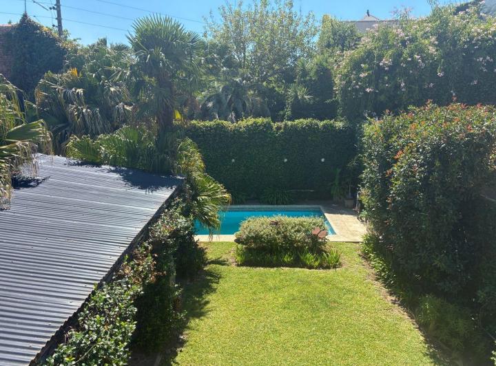 Casa · 160m² · 9 Ambientes · 1 Cochera