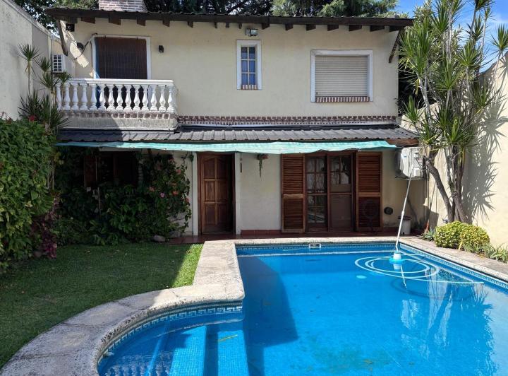 Casa · 151m² · 3 Ambientes · 3 Cocheras