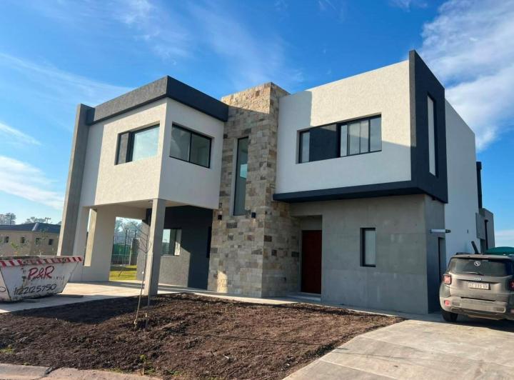 Casa · 186m² · 5 Ambientes · 1 Cochera
