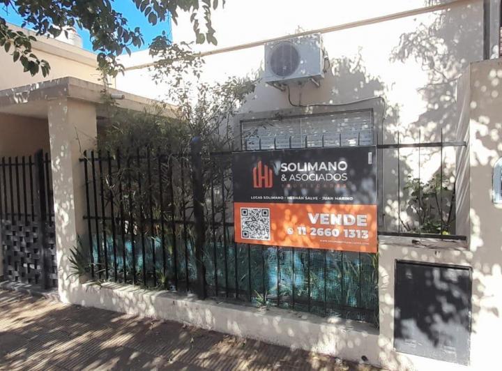 Casa · 75m² · 2 Ambientes · 1 Cochera