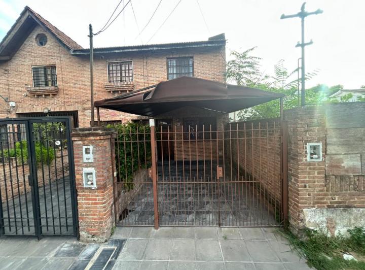 Casa · 70m² · 3 Ambientes · 1 Cochera
