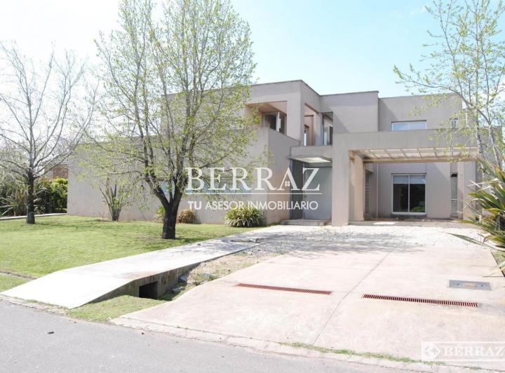 Casa · 340m² · 5 Ambientes