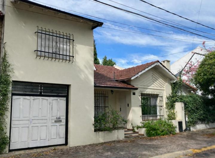 Casa · 135m² · 5 Ambientes · 2 Cocheras