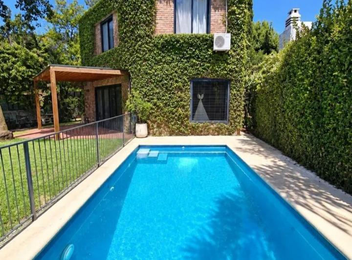 Casa · 175m² · 4 Ambientes