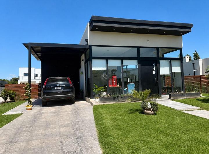 Casa · 150m² · 4 Ambientes · 1 Cochera