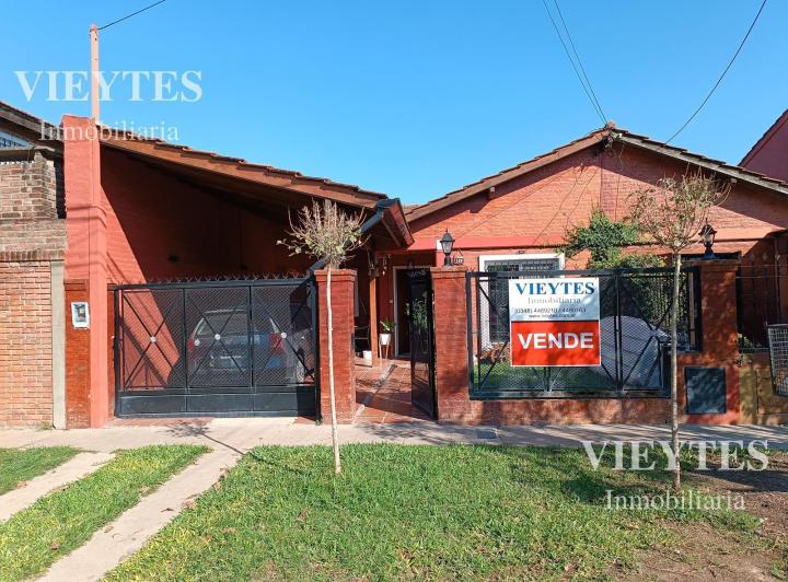 Casa · 112m² · 3 Ambientes · 2 Cocheras