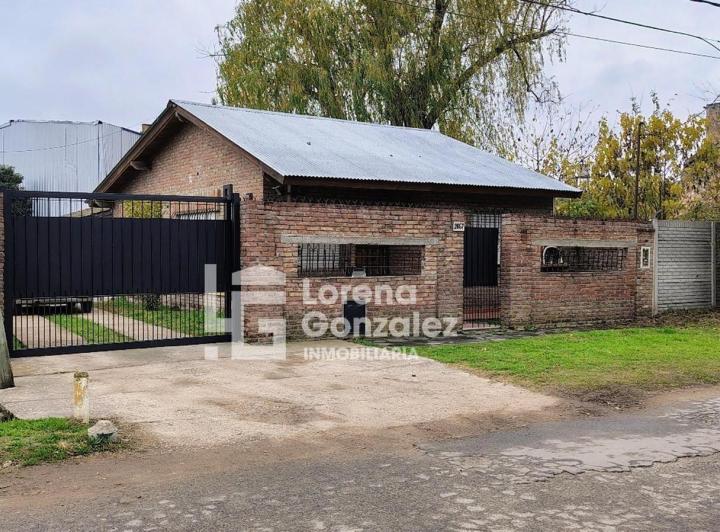 Casa · 80m² · 3 Ambientes · 2 Cocheras