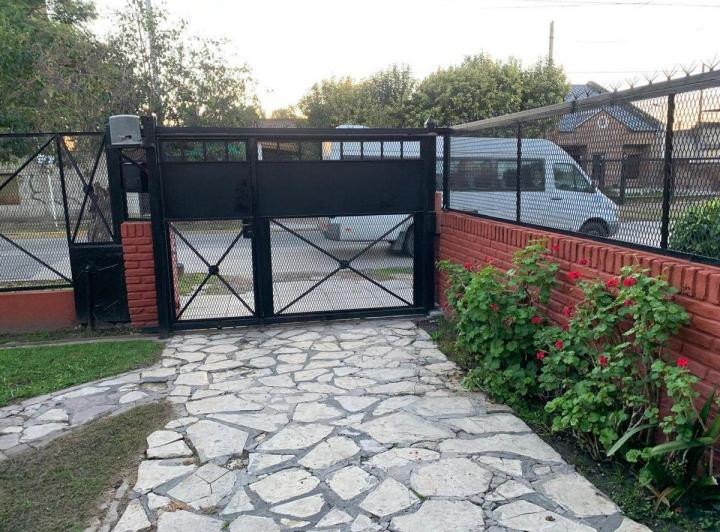 Casa · 150m² · 4 Ambientes · 1 Cochera