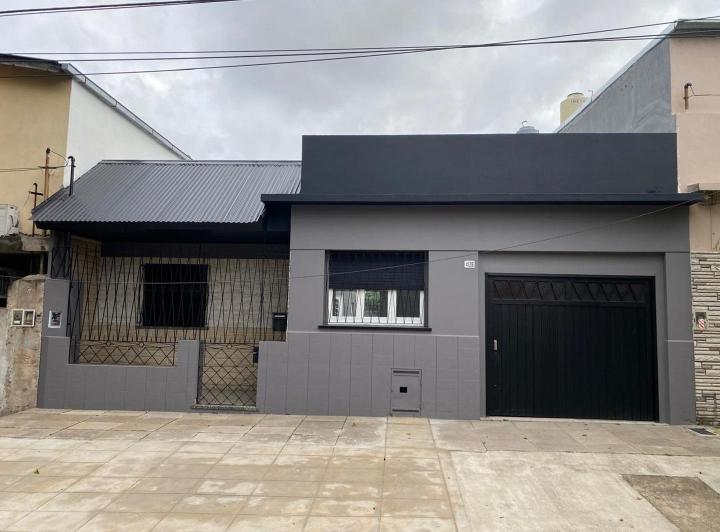 Casa · 102m² · 3 Ambientes · 1 Cochera