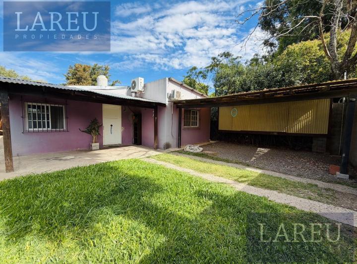 Casa · 217m² · 3 Ambientes · 2 Cocheras