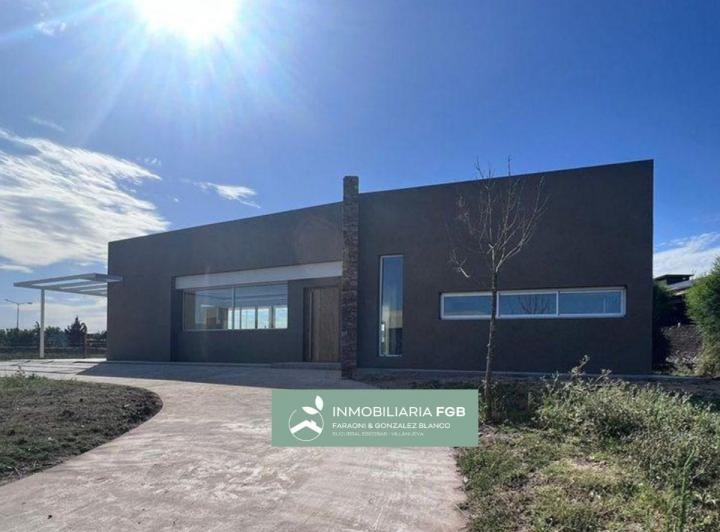Casa · 245m² · 4 Ambientes