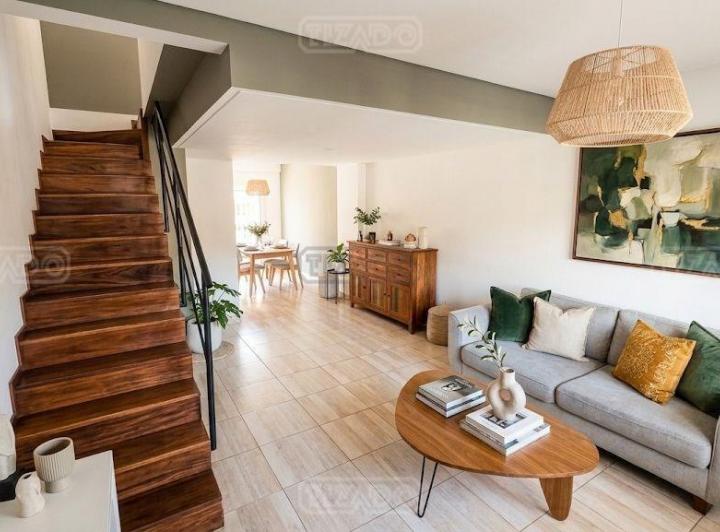 Casa · 105m² · 3 Ambientes · 1 Cochera
