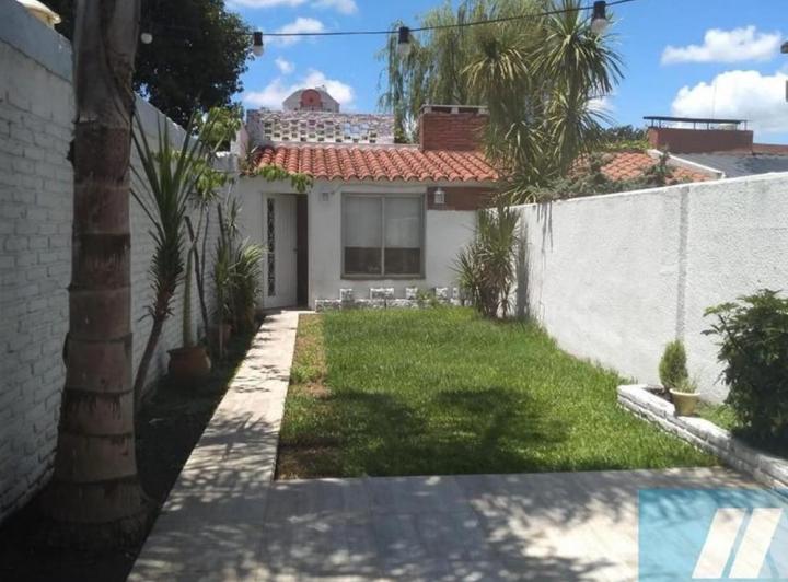 Casa · 1m² · 3 Ambientes · 1 Cochera