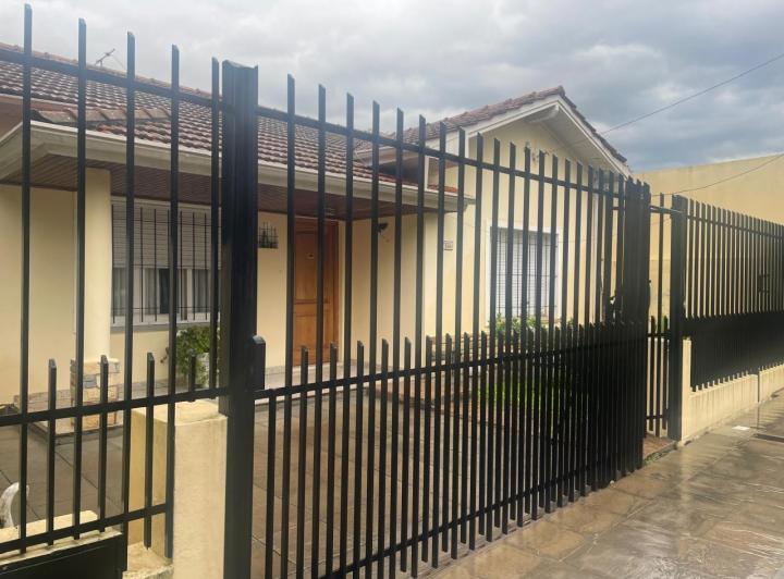 Casa · 107m² · 3 Ambientes · 1 Cochera