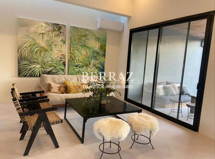 Casa · 180m² · 5 Ambientes · 2 Cocheras