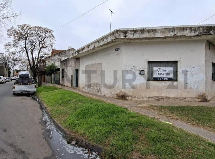 Casa · 145m² · 4 Ambientes · 3 Cocheras