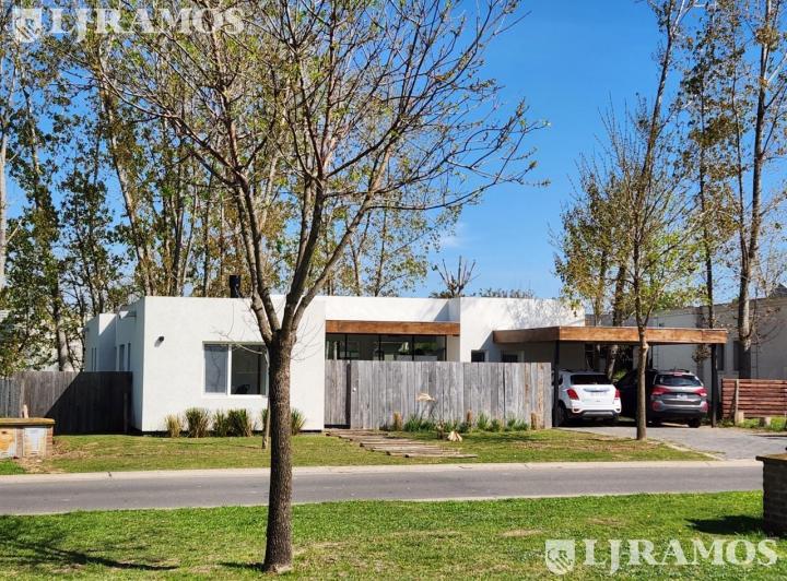 Casa · 160m² · 4 Ambientes