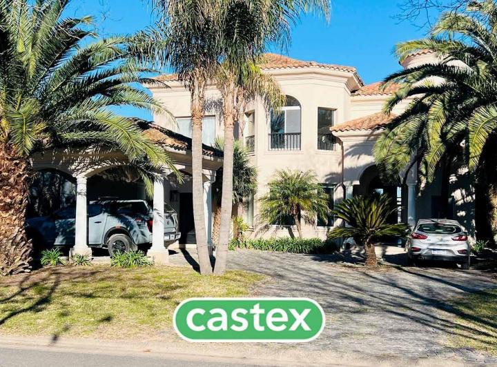Casa · 324m² · 6 Ambientes · 6 Cocheras