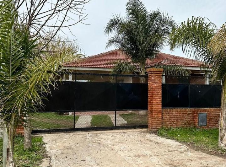 Casa · 109m² · 3 Ambientes · 2 Cocheras