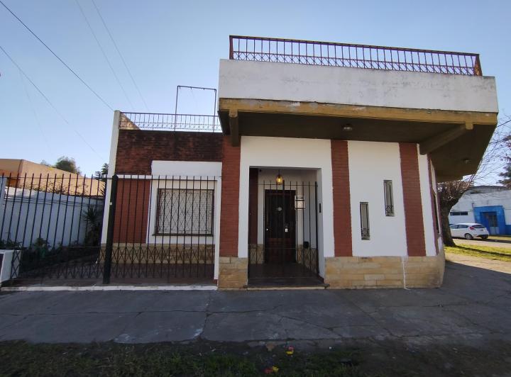 Casa · 150m² · 3 Ambientes · 1 Cochera