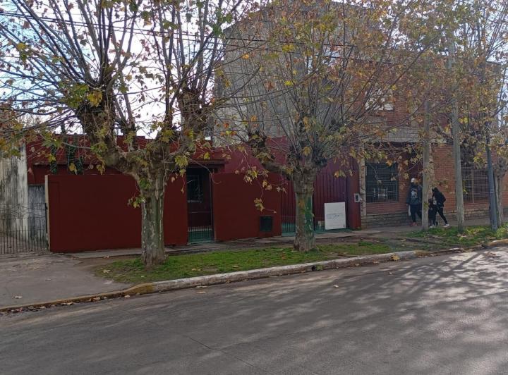Casa · 99m² · 5 Ambientes · 2 Cocheras