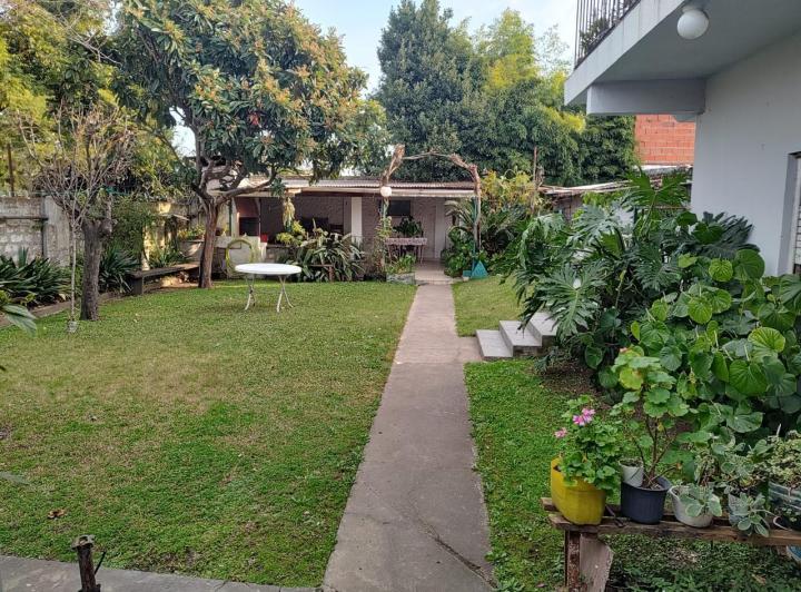 Casa · 434m² · 4 Ambientes · 1 Cochera