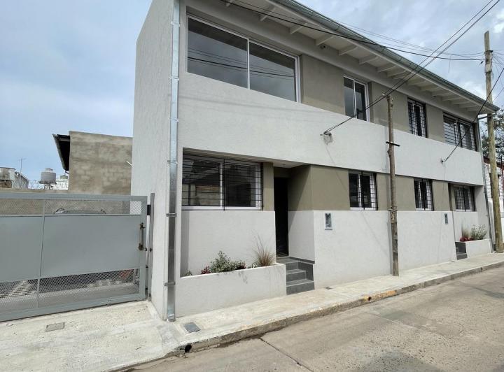 Casa · 50m² · 2 Ambientes · 1 Cochera