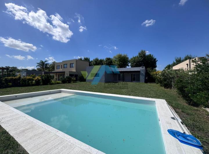 Casa · 134m² · 4 Ambientes · 1 Cochera