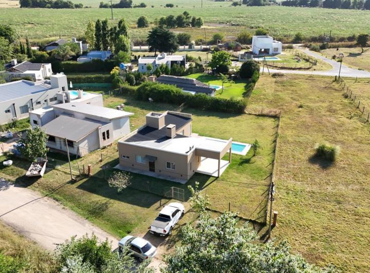 Casa · 91m² · 3 Ambientes · 1 Cochera