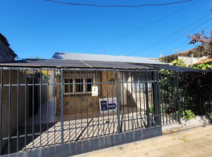 Casa · 204m² · 5 Ambientes · 1 Cochera