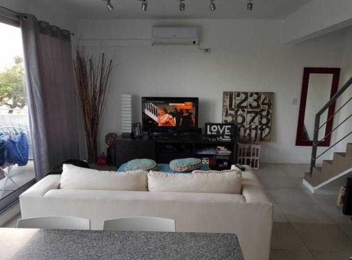 Casa · 90m² · 3 Ambientes · 1 Cochera