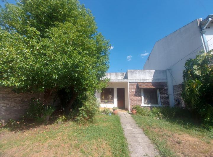Casa · 70m² · 3 Ambientes · 1 Cochera