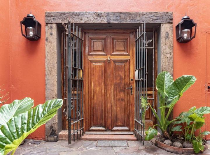 Casa · 185m² · 6 Ambientes · 1 Cochera