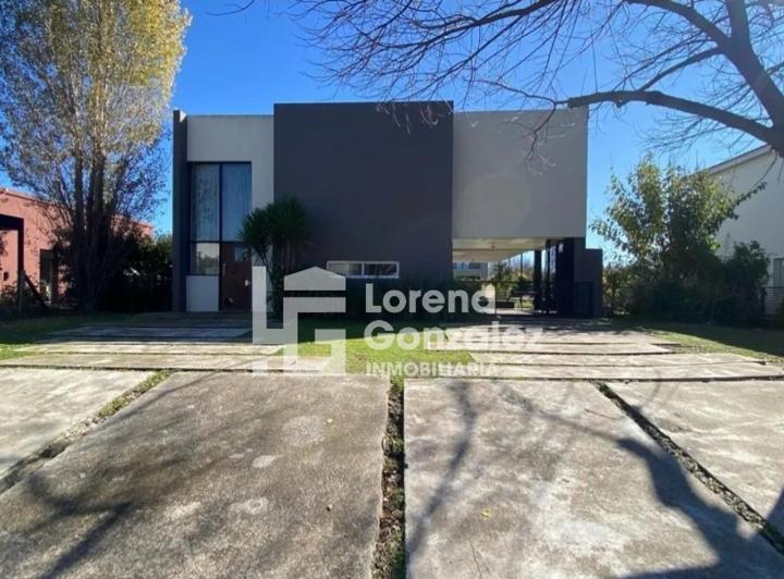 Casa · 170m² · 1 Ambiente