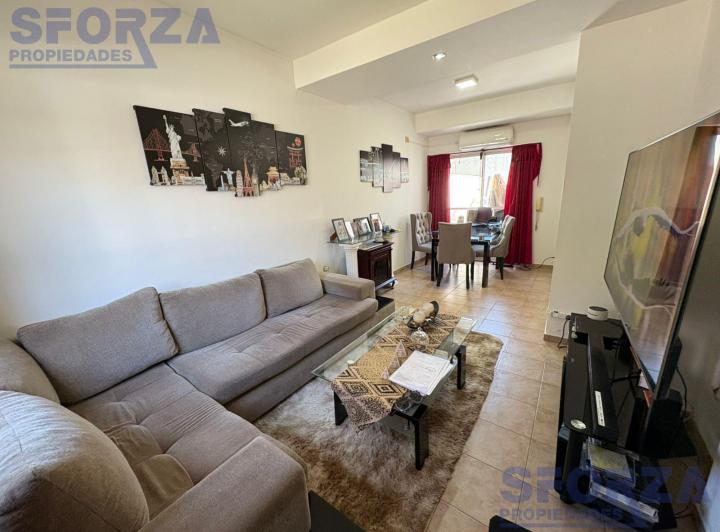 Casa · 90m² · 4 Ambientes · 1 Cochera