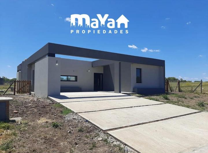 Casa · 125m² · 4 Ambientes · 2 Cocheras