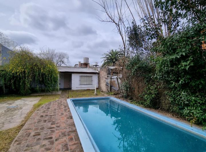 Casa · 50m² · 2 Ambientes · 4 Cocheras