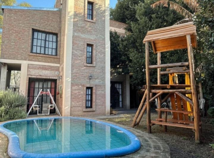 Casa · 110m² · 3 Ambientes · 1 Cochera