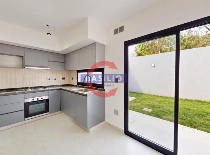 Casa · 80m² · 3 Ambientes · 1 Cochera