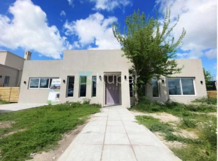 Casa · 136m² · 4 Ambientes