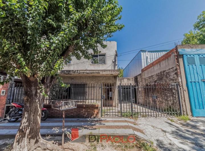 Casa · 95m² · 4 Ambientes · 1 Cochera