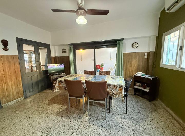Casa · 130m² · 4 Ambientes · 1 Cochera