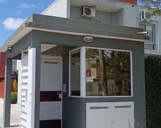 Casa · 85m² · 4 Ambientes · 1 Cochera