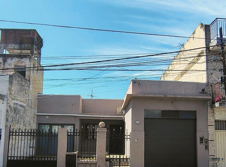 Casa · 182m² · 4 Ambientes · 4 Cocheras