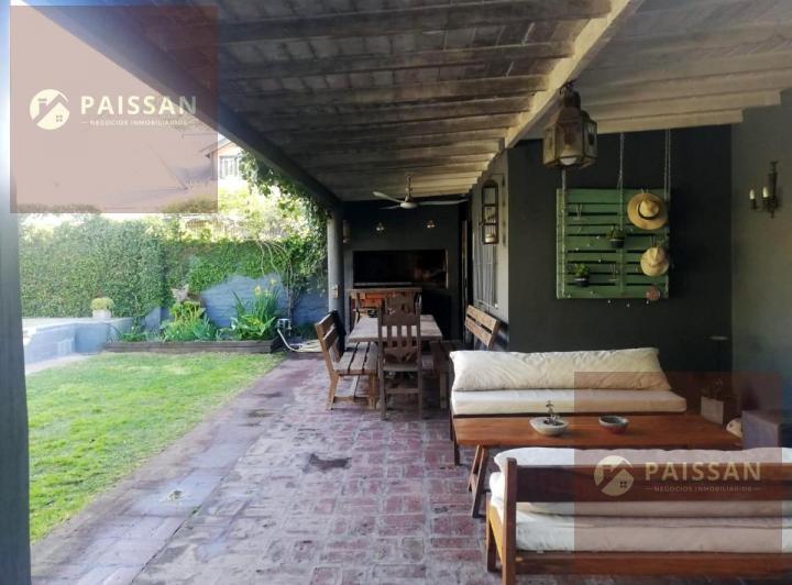 Casa · 194m² · 4 Ambientes · 1 Cochera