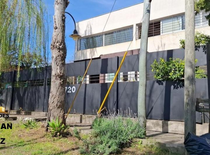 Casa · 179m² · 4 Ambientes · 2 Cocheras