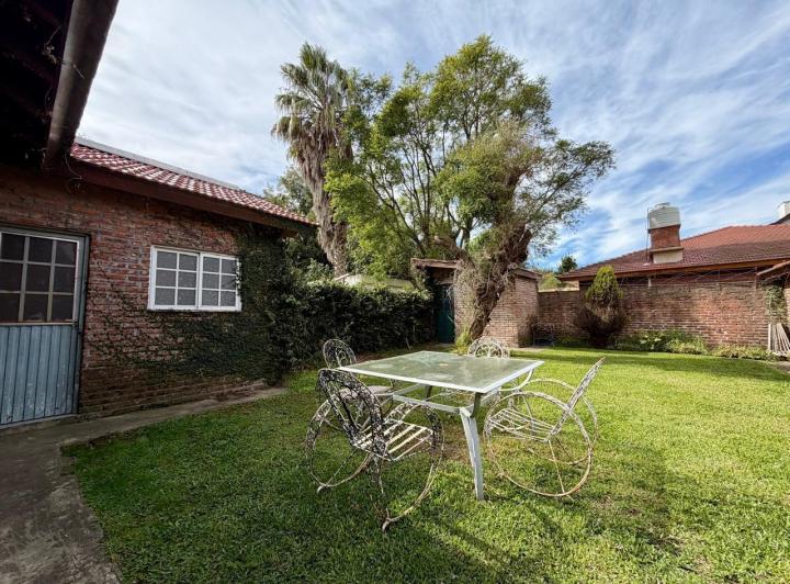 Casa · 153m² · 4 Ambientes · 2 Cocheras