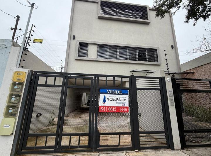 Casa · 94m² · 4 Ambientes · 1 Cochera